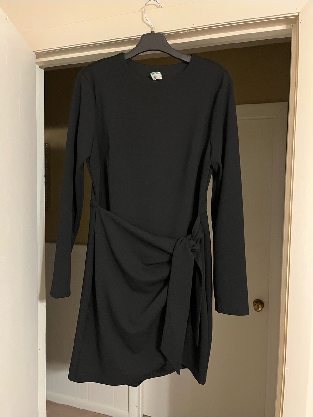 Classic Black Long-Sleeve Tie-Waist Dress